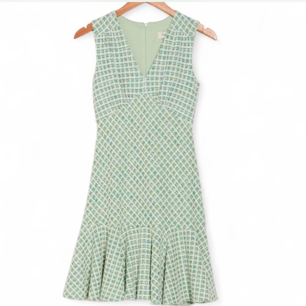 NWOT Taylor Dresses Sleeveless Tweed Dress w Ruffle Hem